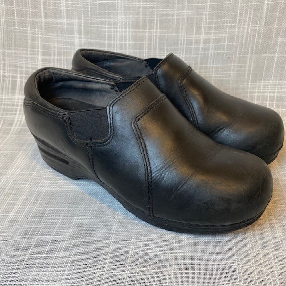 Dansko XP Black Leather Slip Resistant Clogs Shoes Womens Size 5.5 EU 36